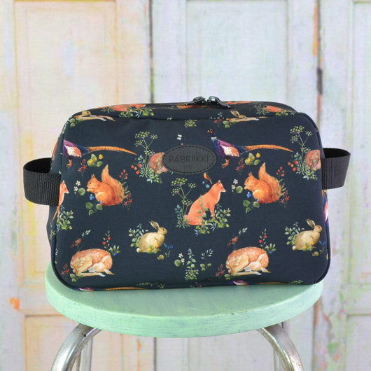 Metsän asukit -toilettilaukku L