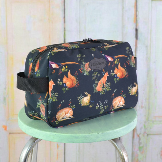 Metsän asukit -toilettilaukku L