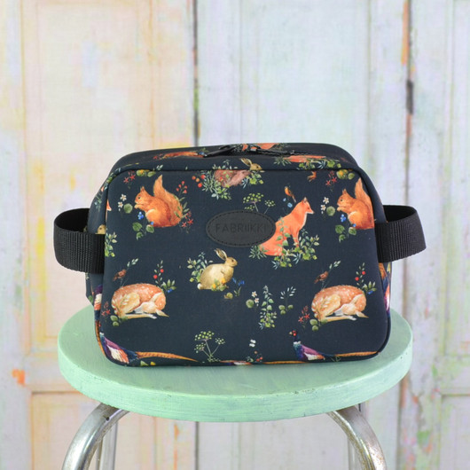 Metsän asukit -toilettilaukku M