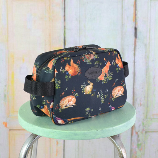 Metsän asukit -toilettilaukku M