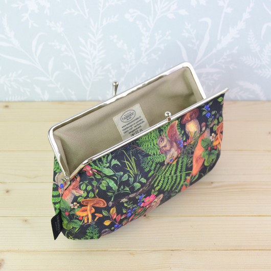 Metsän asukit -pussukka/penaali