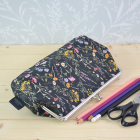 Niitty -pussukka/penaali