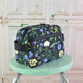 Niitty -toilettilaukku M