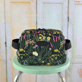 Niitty -toilettilaukku M