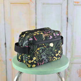 Niitty -toilettilaukku M