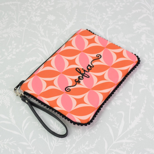 Meikkipussi omalla nimellä