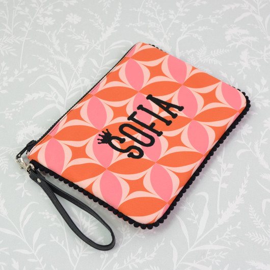 Meikkipussi omalla nimellä