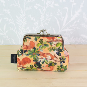 Oravat -tuplakukkaro