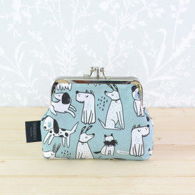 Pikkukoirat -tuplakukkaro