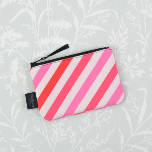 Piparminttu -vetoketjukukkaro