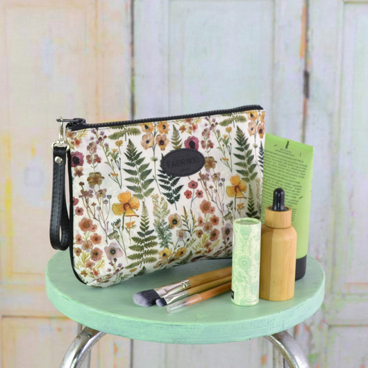 Puutarha -meikkipussi