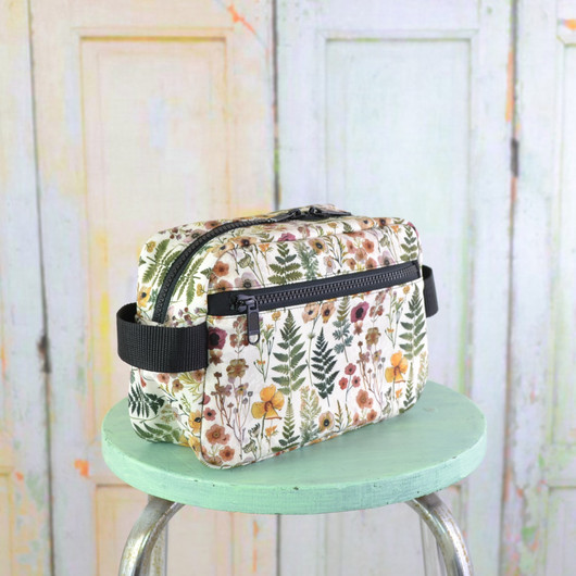 Puutarha -toilettilaukku M