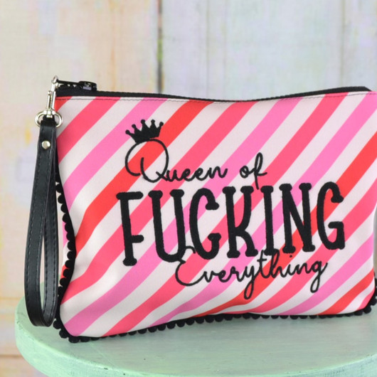 Queen of Fucking Everything -meikkipussi.