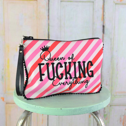 Queen of Fucking Everything -meikkipussi.