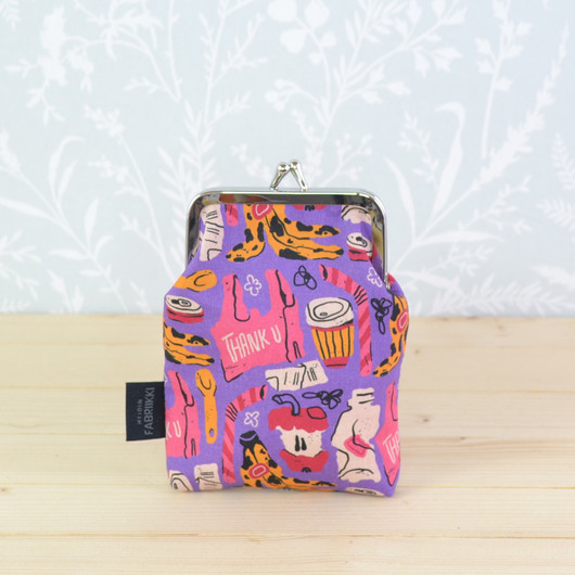 Roskat roskikseen kiitos -pieni kukkaro