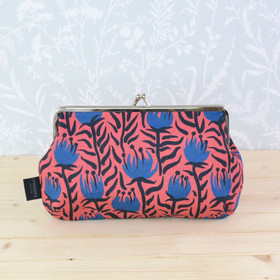 Ruiskukka -pussukka/penaali