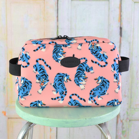 Tiikeri -toilettilaukku L