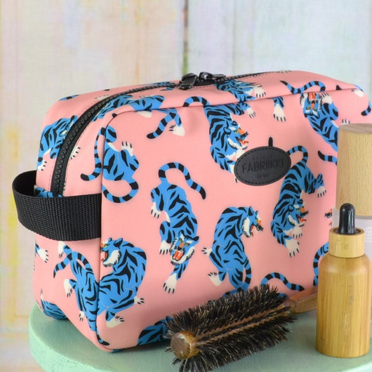 Tiikeri -toilettilaukku L