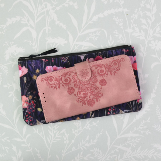 Unikkopelto -pussukka