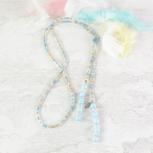 Kaulakoru siemenhelmistä