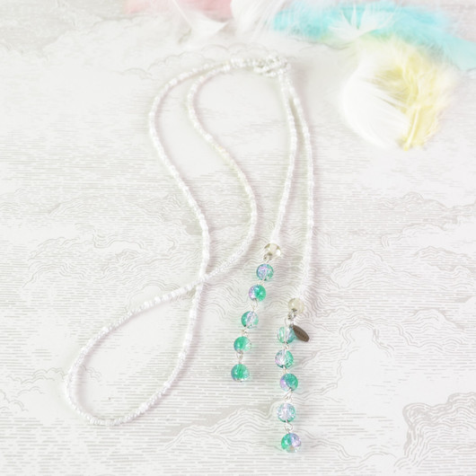 Kaulakoru siemenhelmistä