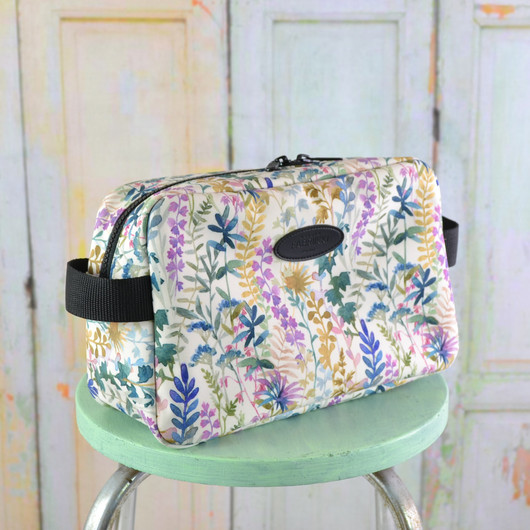 Varpu -toilettilaukku L