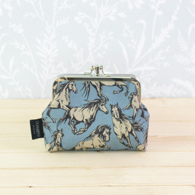 Villihevoset -tuplakukkaro