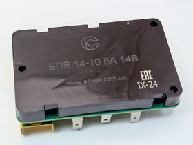 Jännitteensäädin IC - irtojohdot