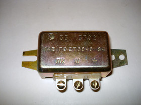 Elektroninen lataussäädin 12V