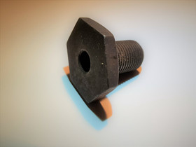 Vauhtipyörän pultti