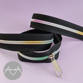 1metri rainbow metriketjua ja yksi vetoketjun kelkka