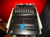 Myydään asiakkaan lukuun: Digimikseri Mackie DL1608 (käyt) + case (käyt)