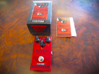 Myydään asiakkaan lukuun: Boosteripedaali Mad Professor Ruby Red Booster Custom (käyt)  