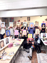 PAINT AND WINE  Yksityistilaisuutena 