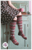 Olga, neuleohje kirjoneulesukkiin