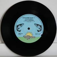 Tapaninen Pentti: Muistojemme valssi / Ryysyranta humppa