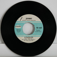 Johnny: Hymyillen / Iltapäivää