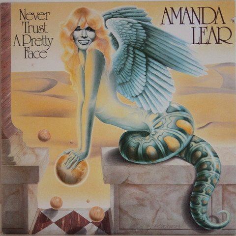 Lear Amanda: Never Trust A Pretty Face	