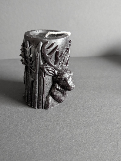Black beeswax deer candle 