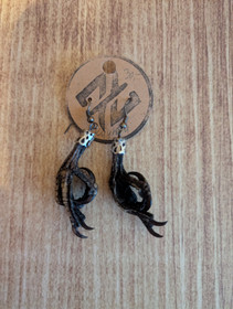 Pigeon's foot earrings
