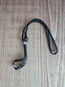 Crow's foot necklace