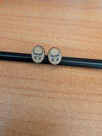 Skull stud earrings