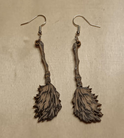 Broom earrings 
