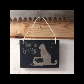 Kyltti Noidan keittiö musta kissa