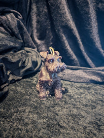 Black beeswax dogcandle 