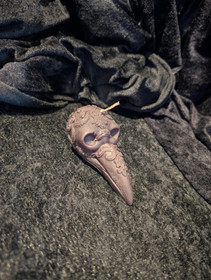 Black beeswax raven candle 