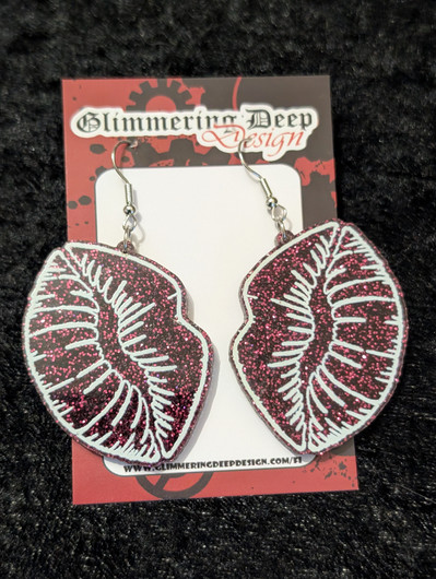 Red lip earrings 