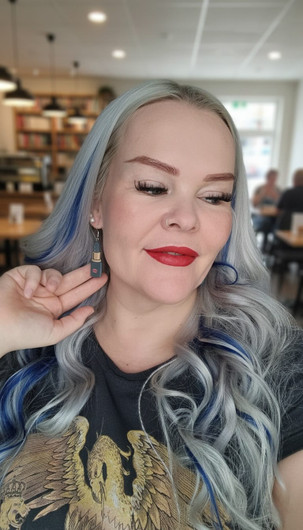 Lipstick earrings 
