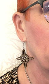 Witch knot earrings