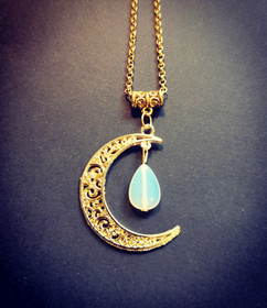 Gold colour moon necklace with moonstone 